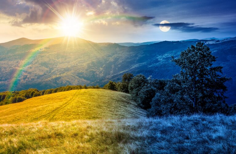 1. Alpine Landschaft im Wechsel zwischen Sommer und Winter